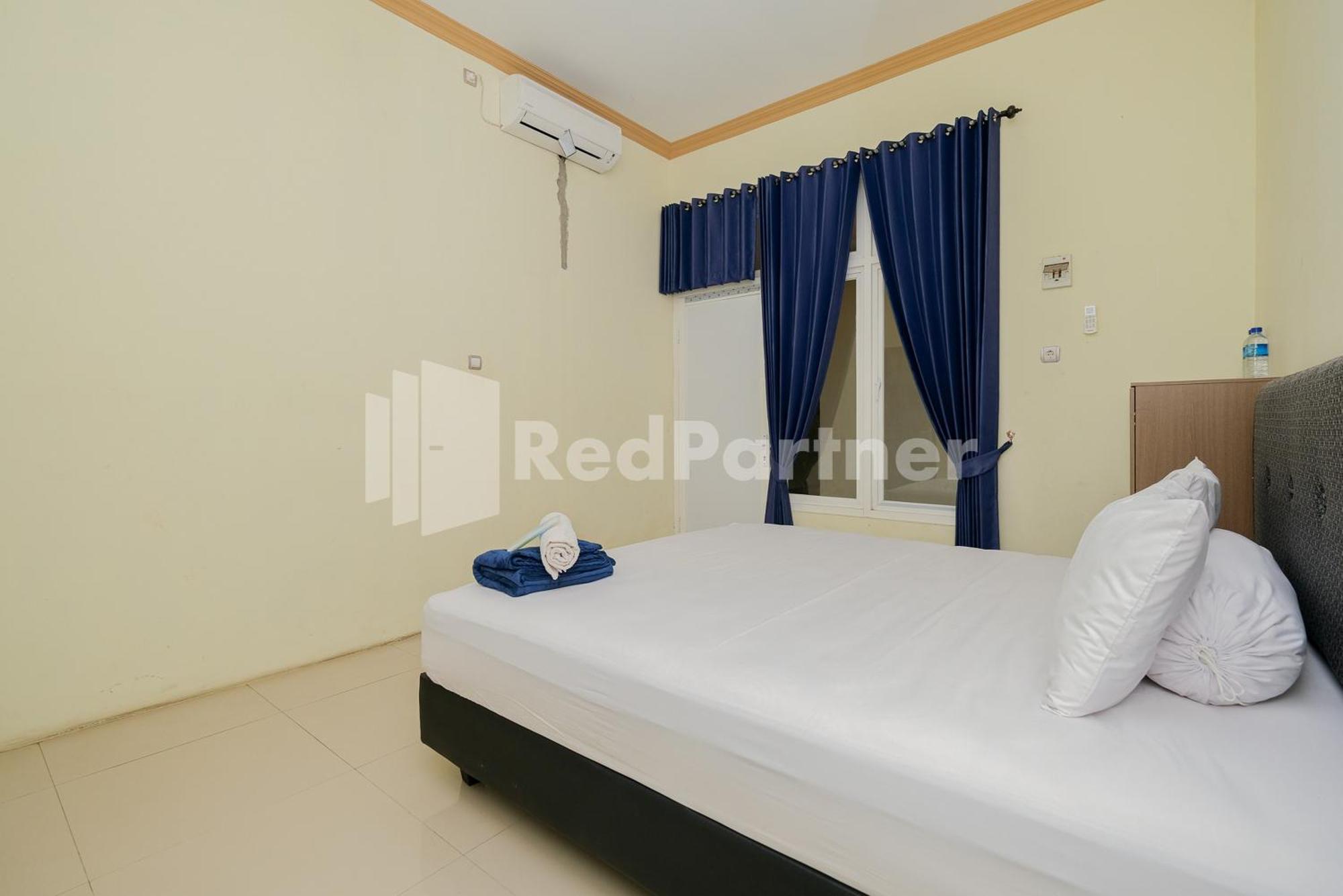 Grand Kencana Guesthouse Syariah Near Wisata Bahari Lamongan Paciran Exterior photo